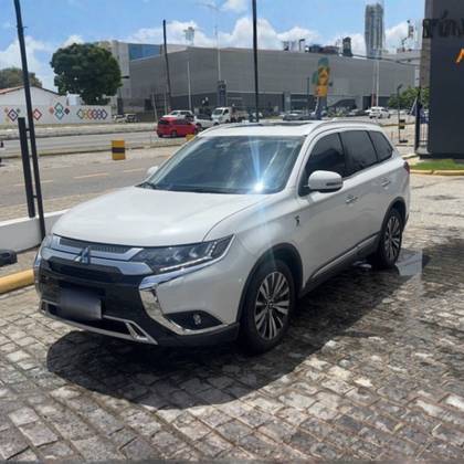 MITSUBISHI OUTLANDER 3.0 MIVEC V6 GASOLINA HPE-S AWD AUTOMÁTICO